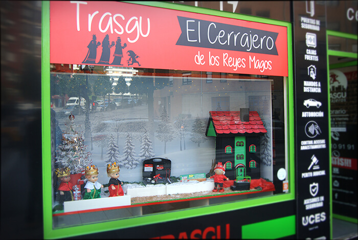 cerrajeros-trasgu-escaparate cerrajeros-trasgu-escaparate